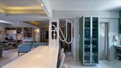 Mesa de quartizito com champanheira, um luxo!