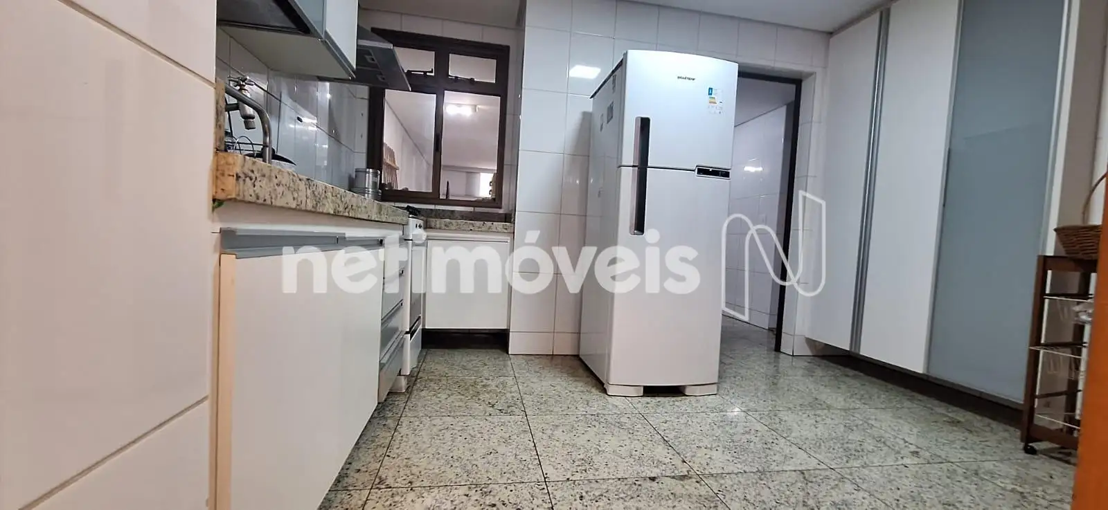 Cozinha com Armários