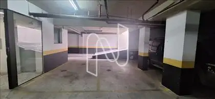 02 vagas de garagem , mais 02 em linha