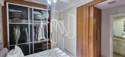Quarto suíte com closet 