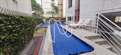 Piscina com raia 