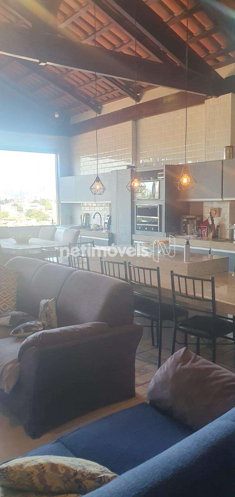 Sala conj. com cozinha 1º pav. ângulo 1