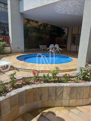 PISCINA 