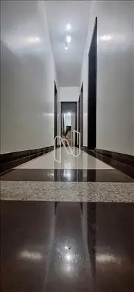 Detalhe do piso em Porcelanato 