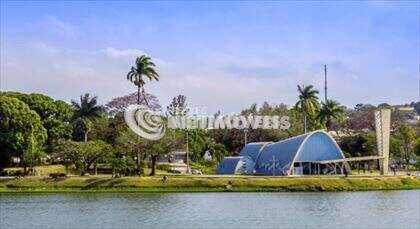 Próximo da Igreja São Francisco de Assis