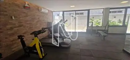 Academia montada