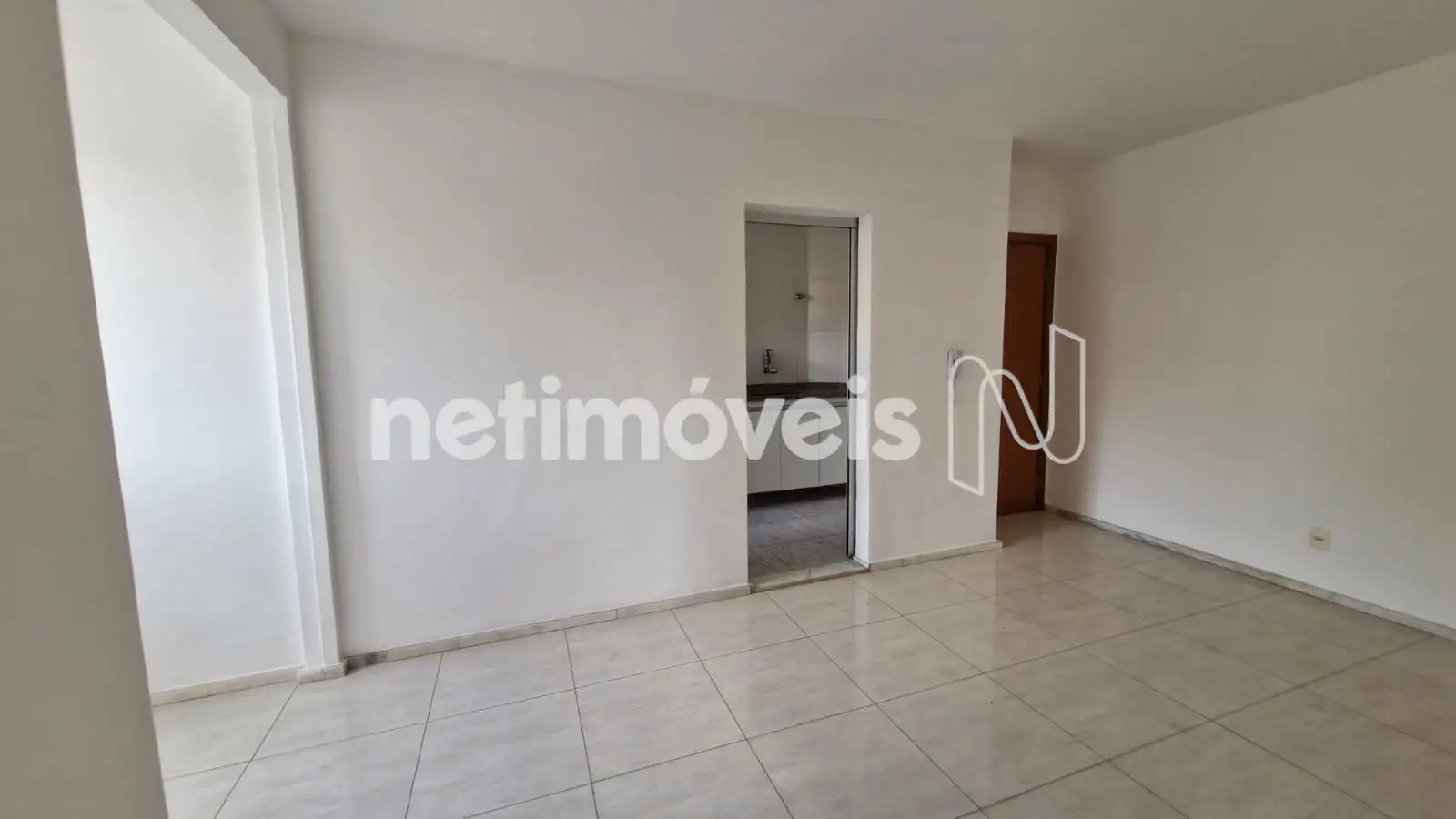 Sala de estar ângulo 6
