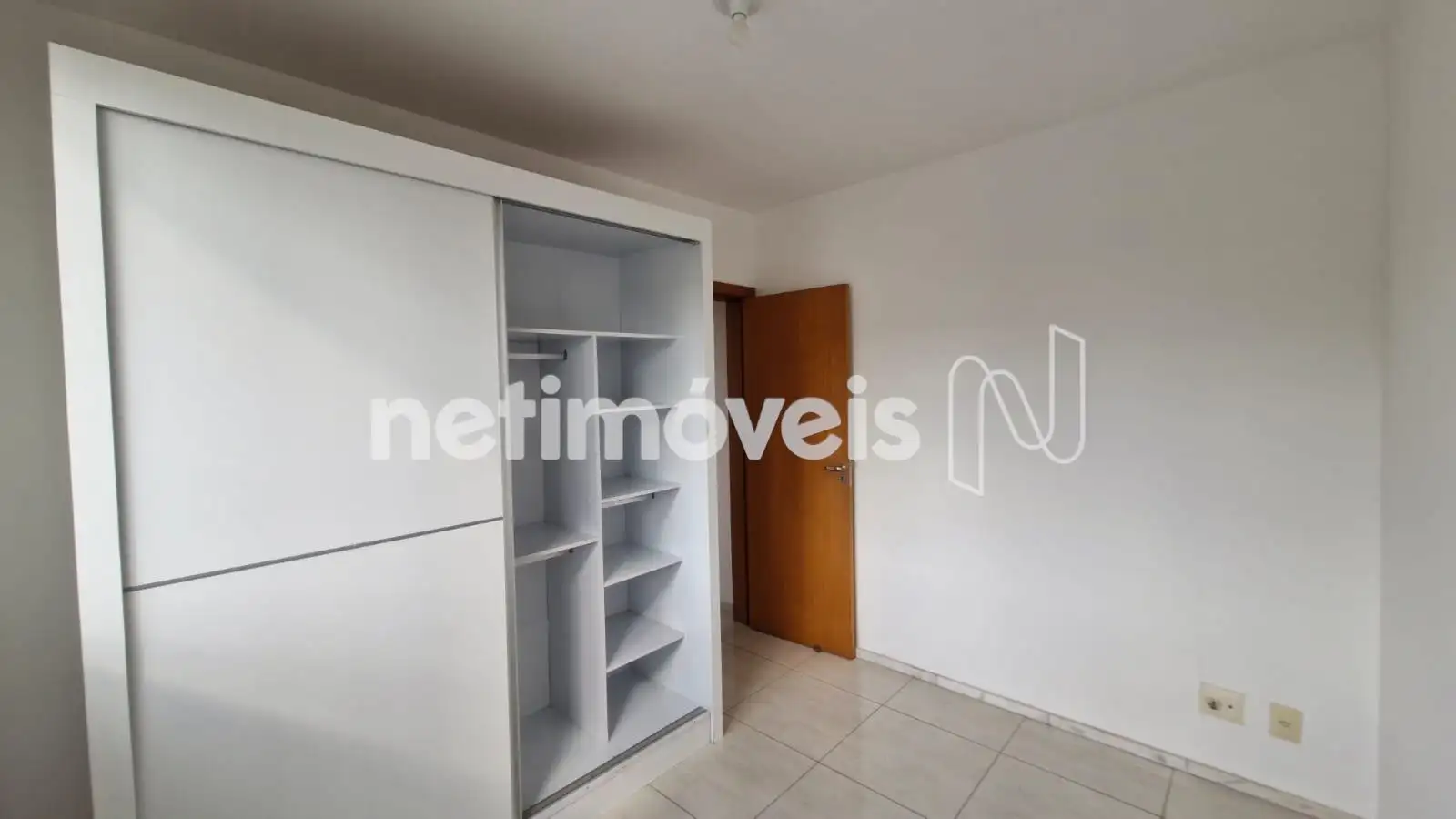 Quarto 2 ângulo 2