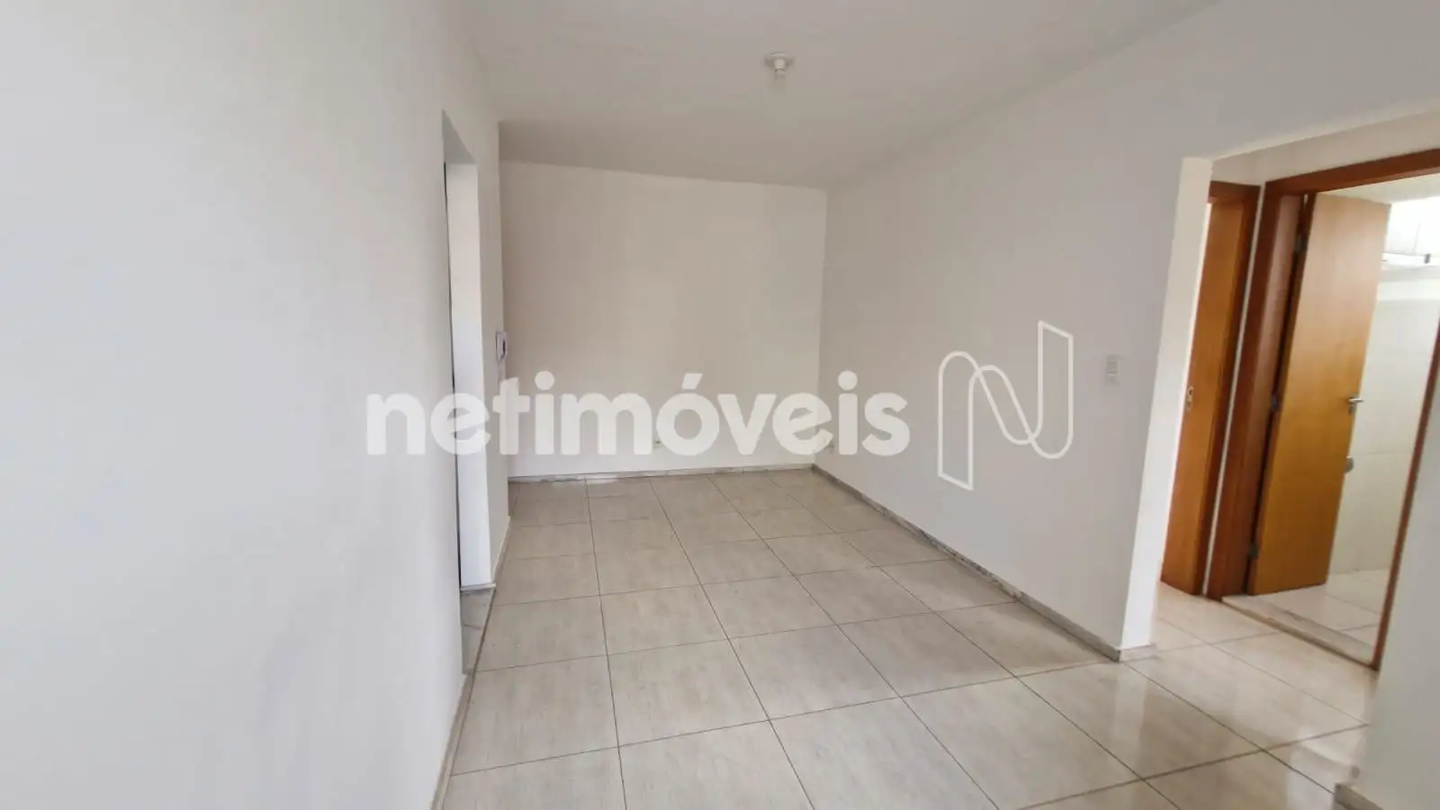 Sala de estar ângulo 4