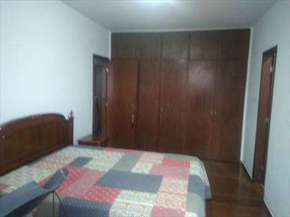 Quarto suite com armário