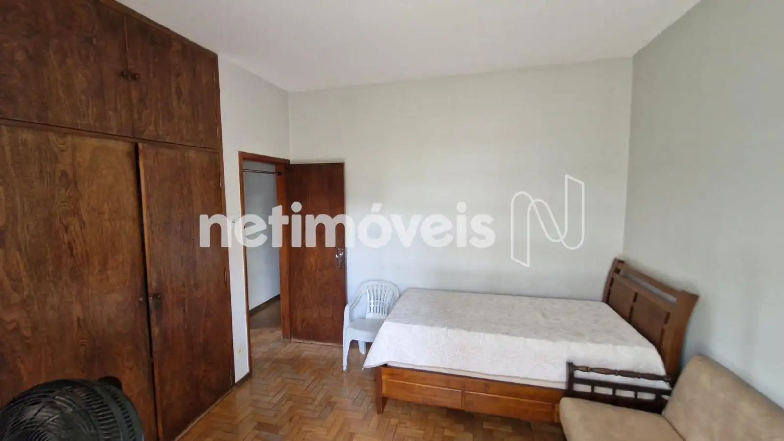 Quarto 1 ângulo 1