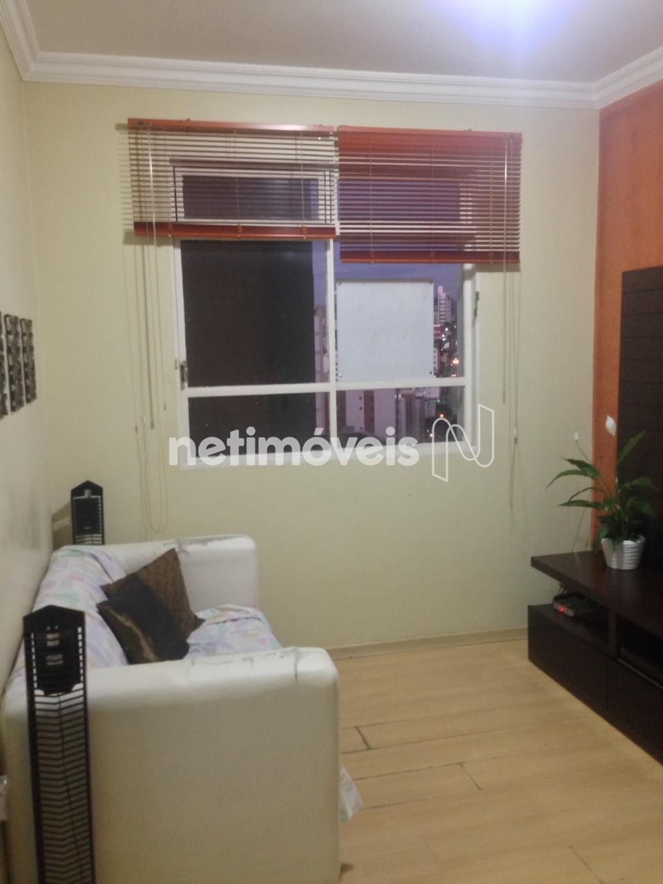 Sala de TV ângulo 1