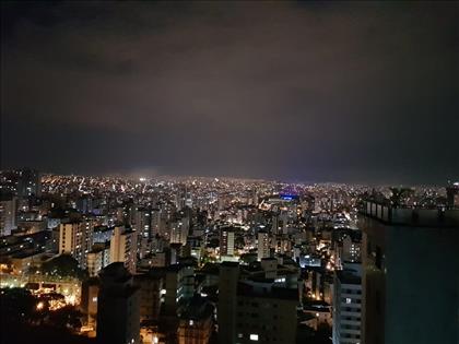 Vista ao anoitecer