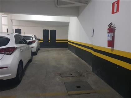 02 vagas em linha com box