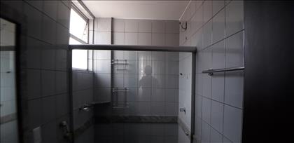 Banho da suíte - ângulo 2