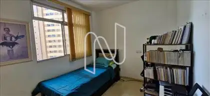 Quarto 1 ângulo 2 