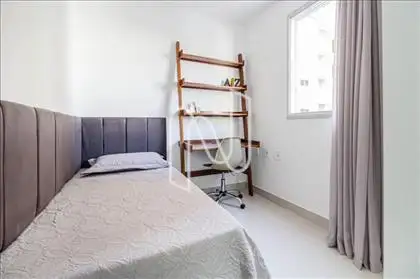 Quarto 1 (ângulo 1) 