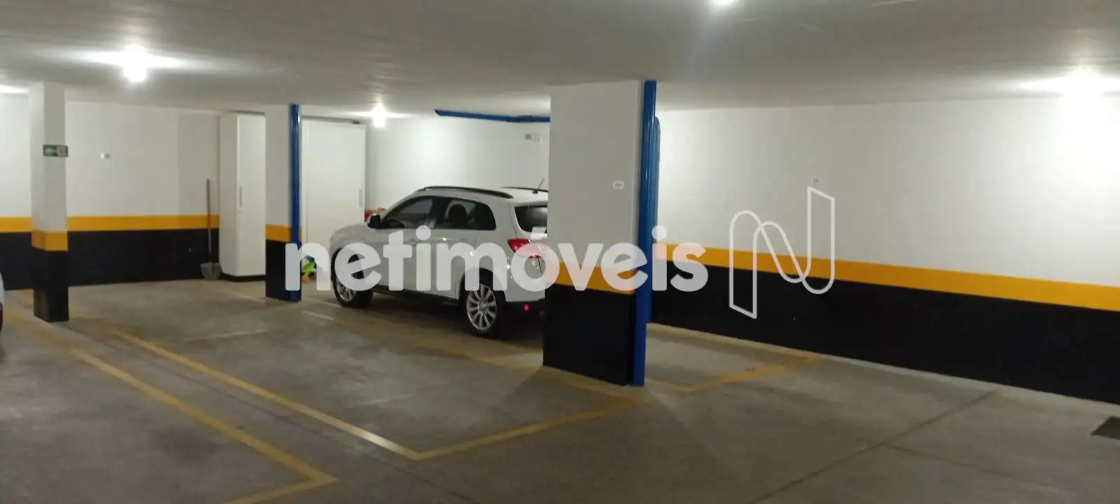 Garagem ângulo 1 