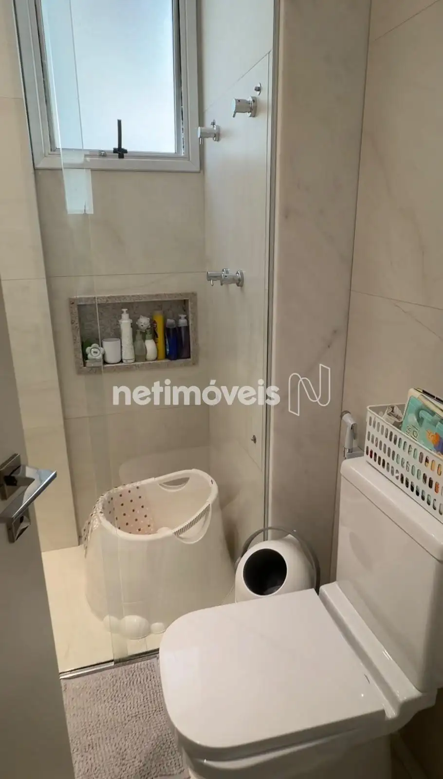 Banho suite 2 ângulo 3