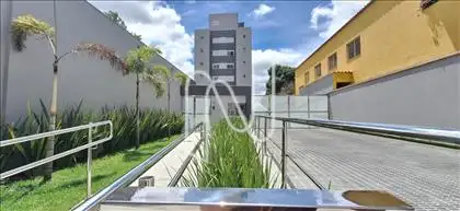 Entrada lateral garagem, fácil no dia a dia 