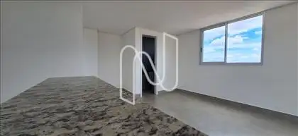 Sala de Cinema com Banheiro Social 