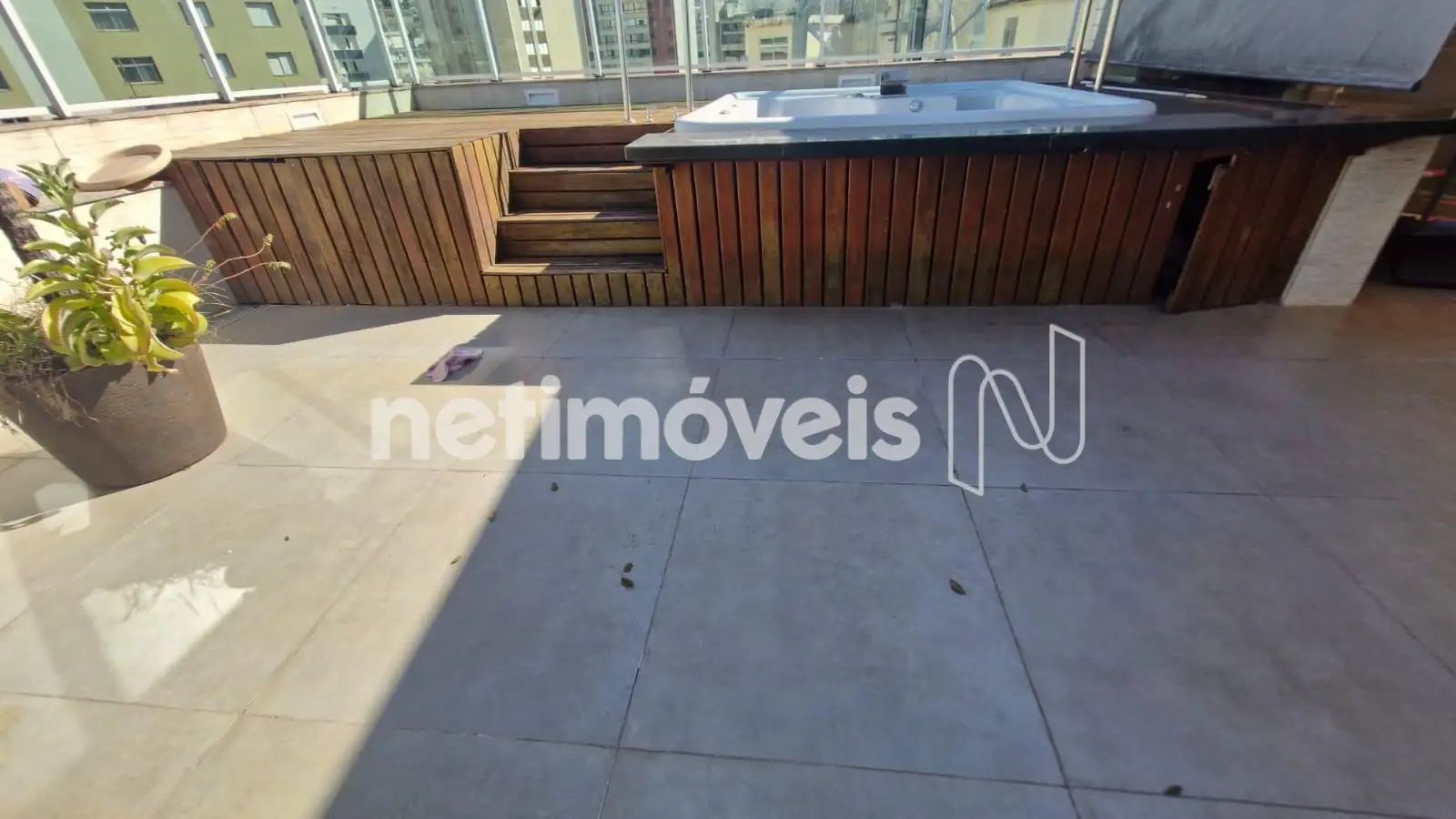 Terraço com SPA