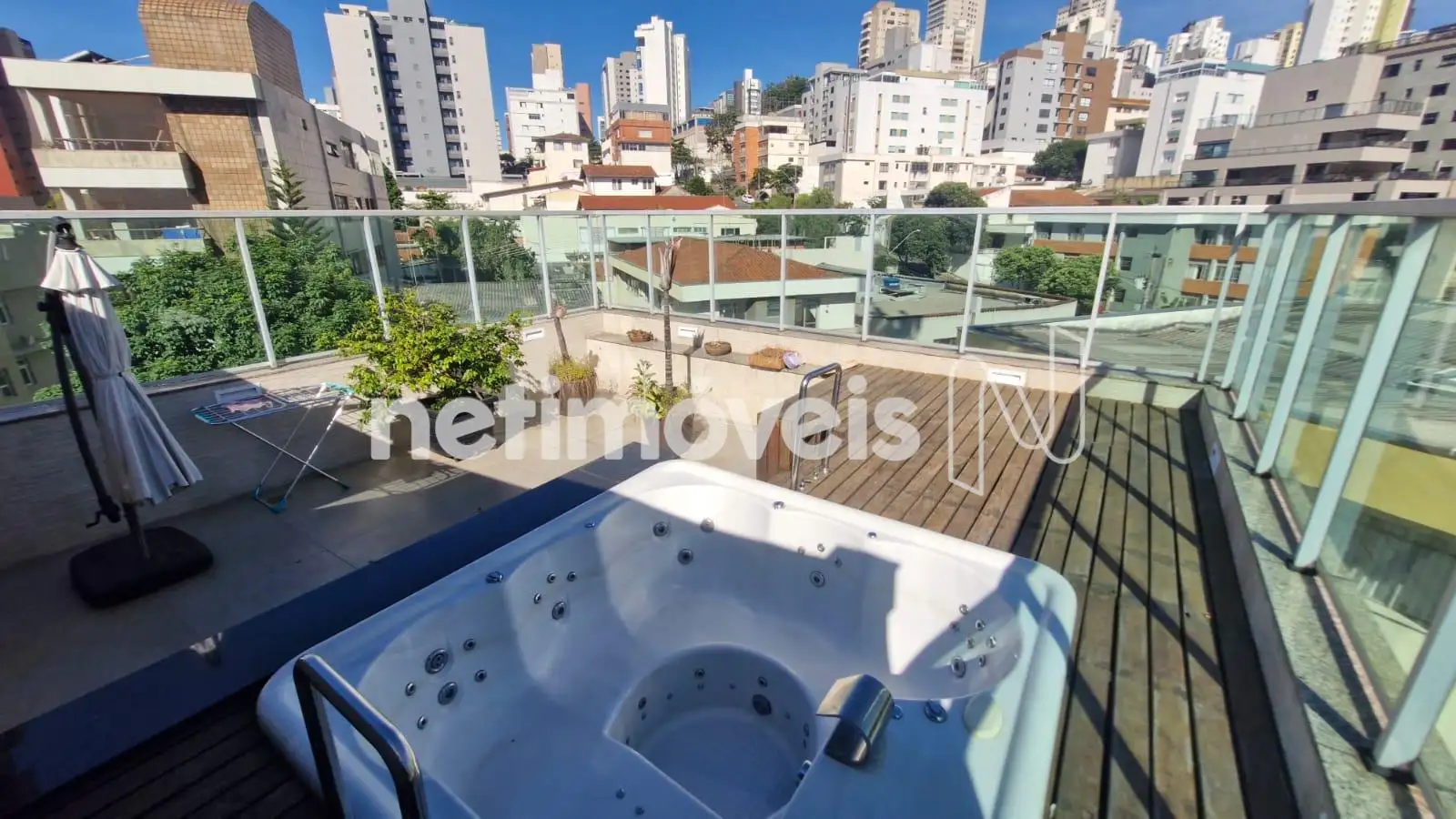 Terraço panorâmico com SPA