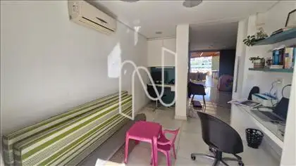 Escritório no segundo pavimento