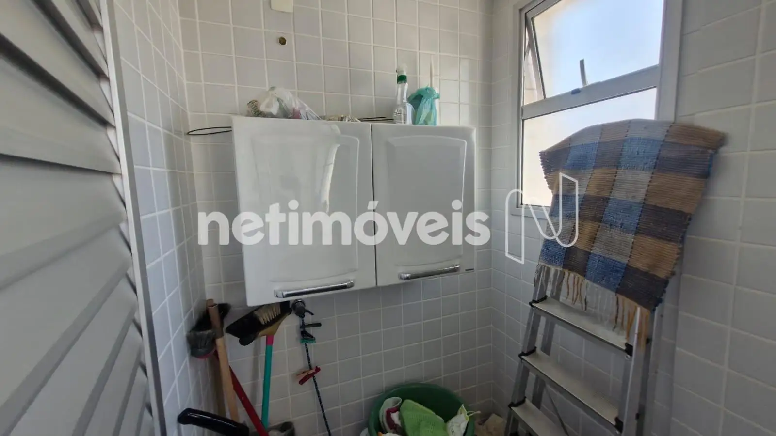 Área de serviço ângulo três