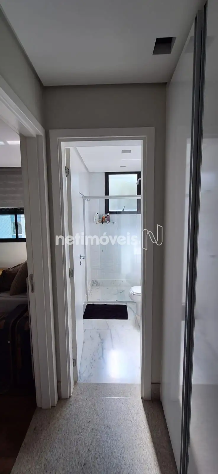 Piso Mármore nos Banheiros