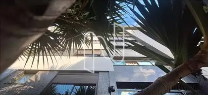 Fachada , Rua Plana e Muito Tranquila 