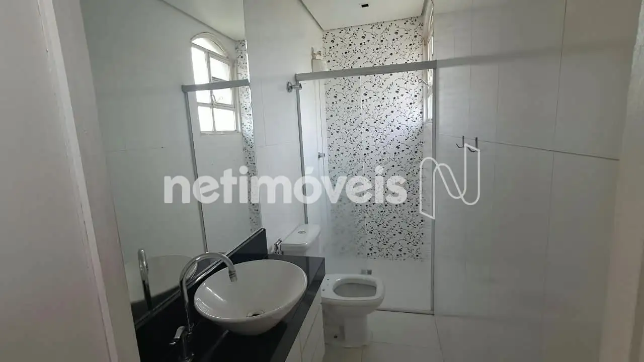 Banho suíte ângulo 2