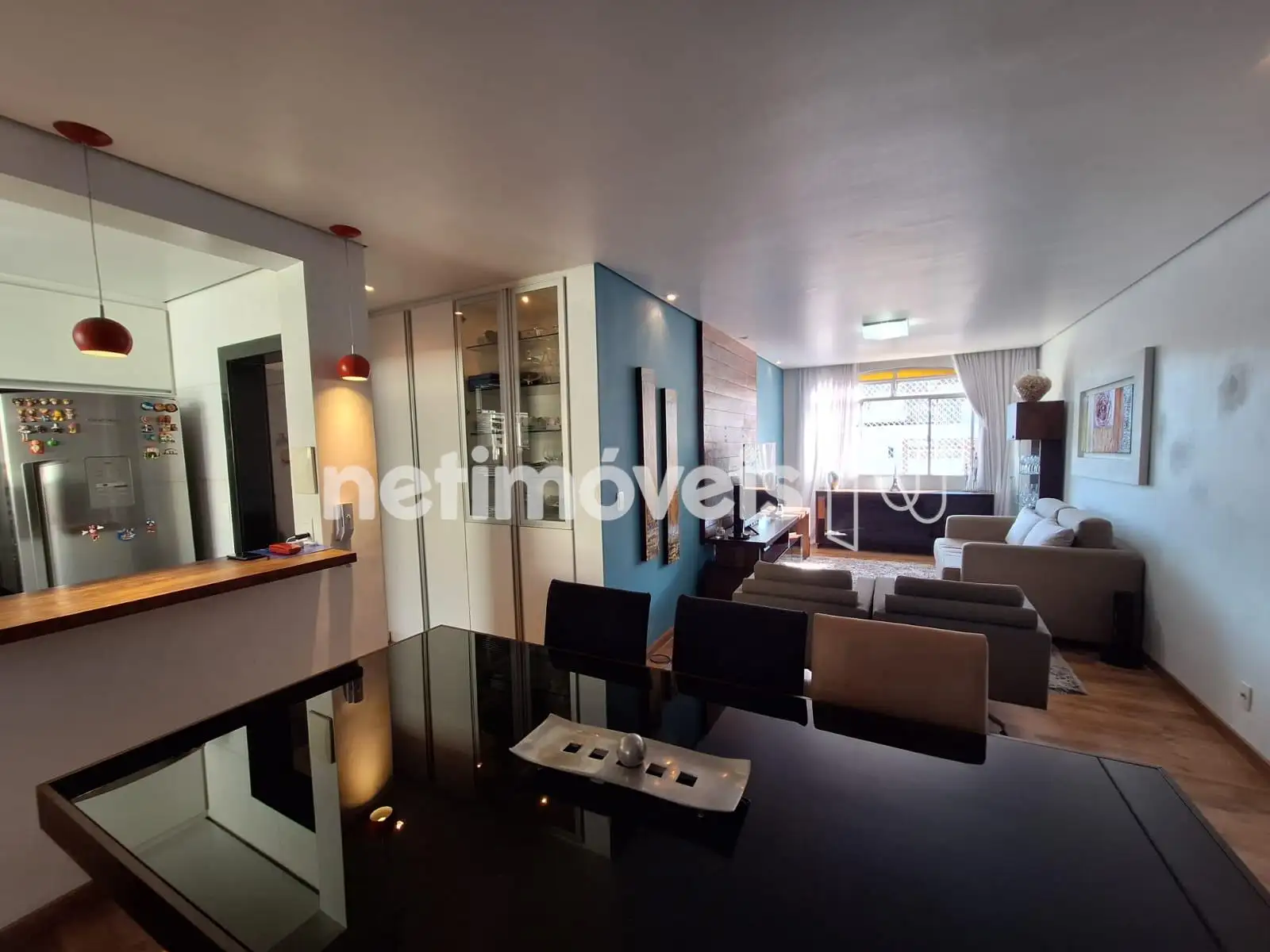  Sala em T para 4 ambientes
