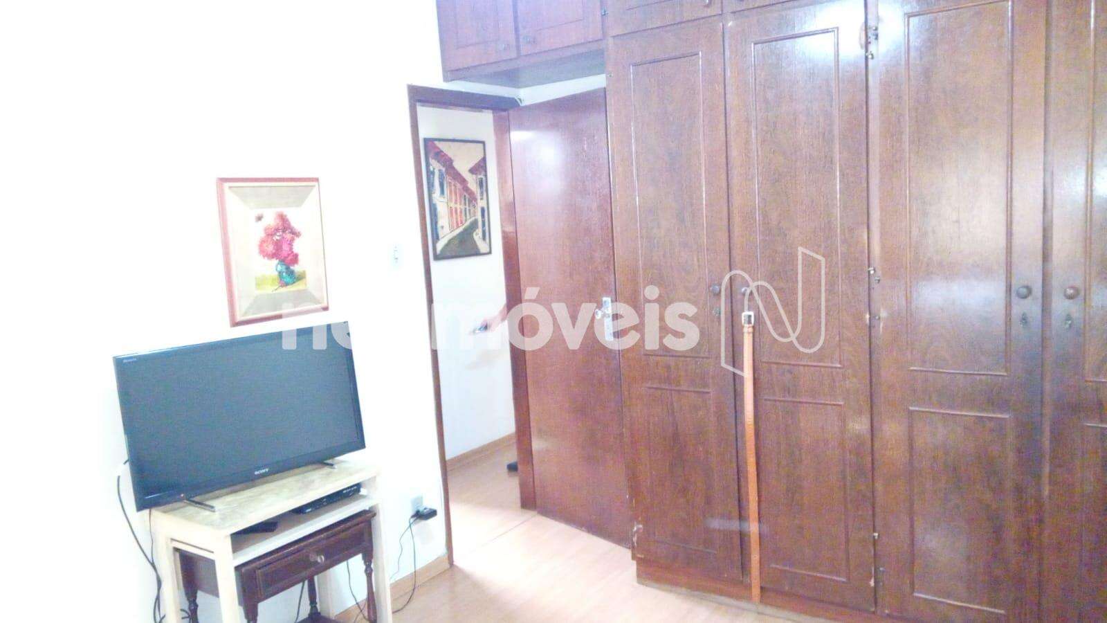 Quarto dois ângulo 3