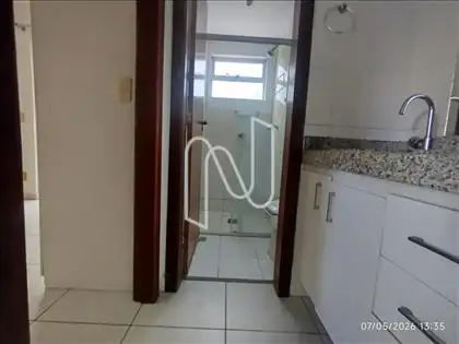 banheiro com toucador 