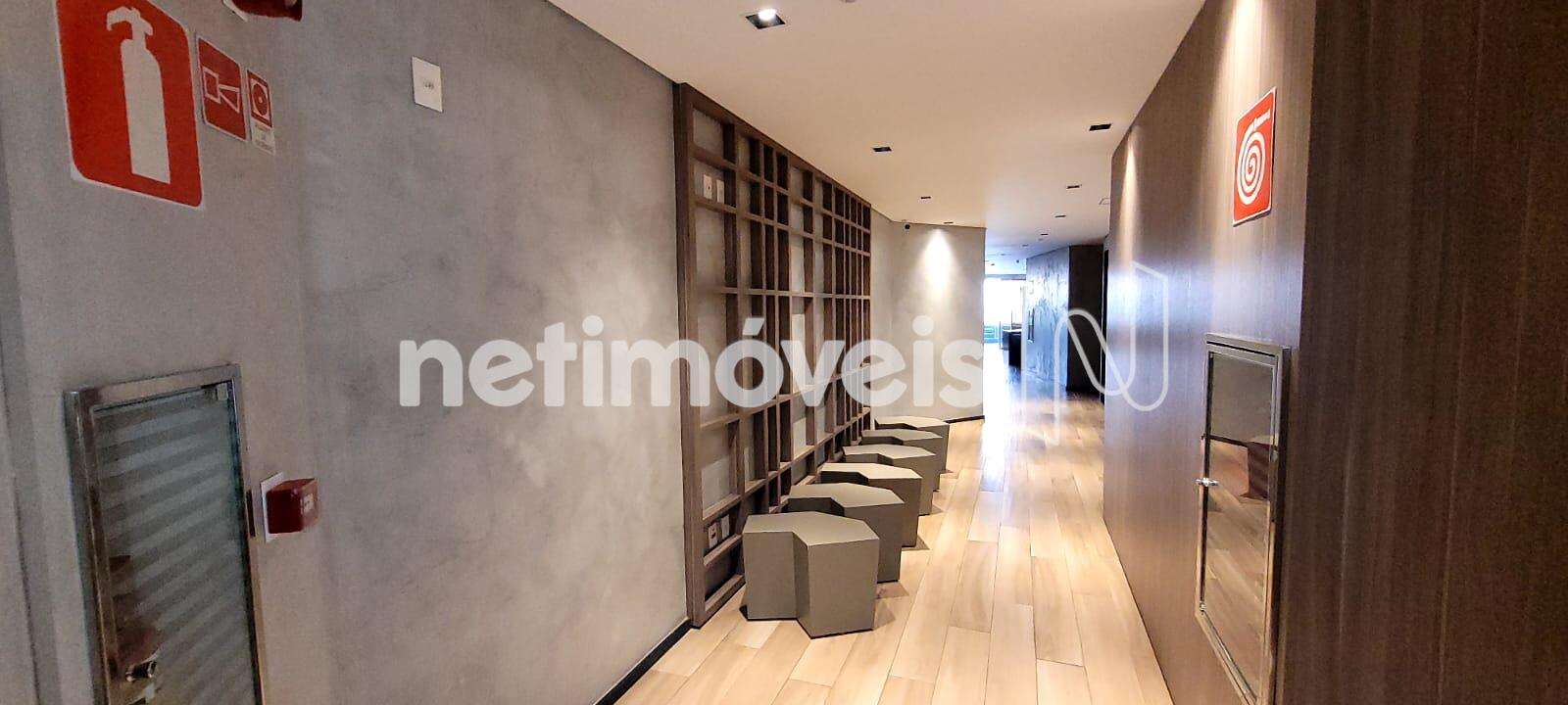 Corredor do prédio ângulo 2