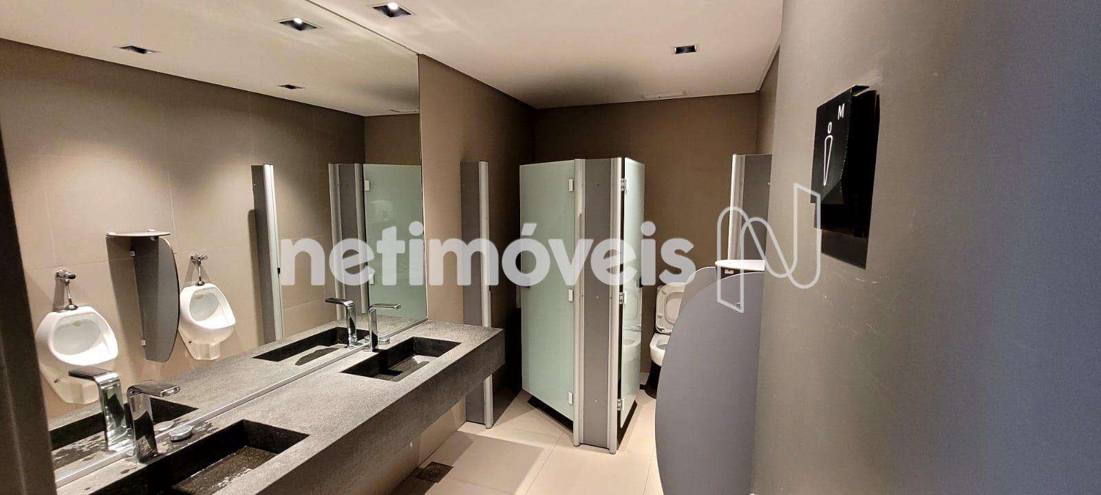 Banheiro do espaço fitness