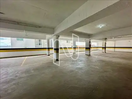 Prédio - Garagem