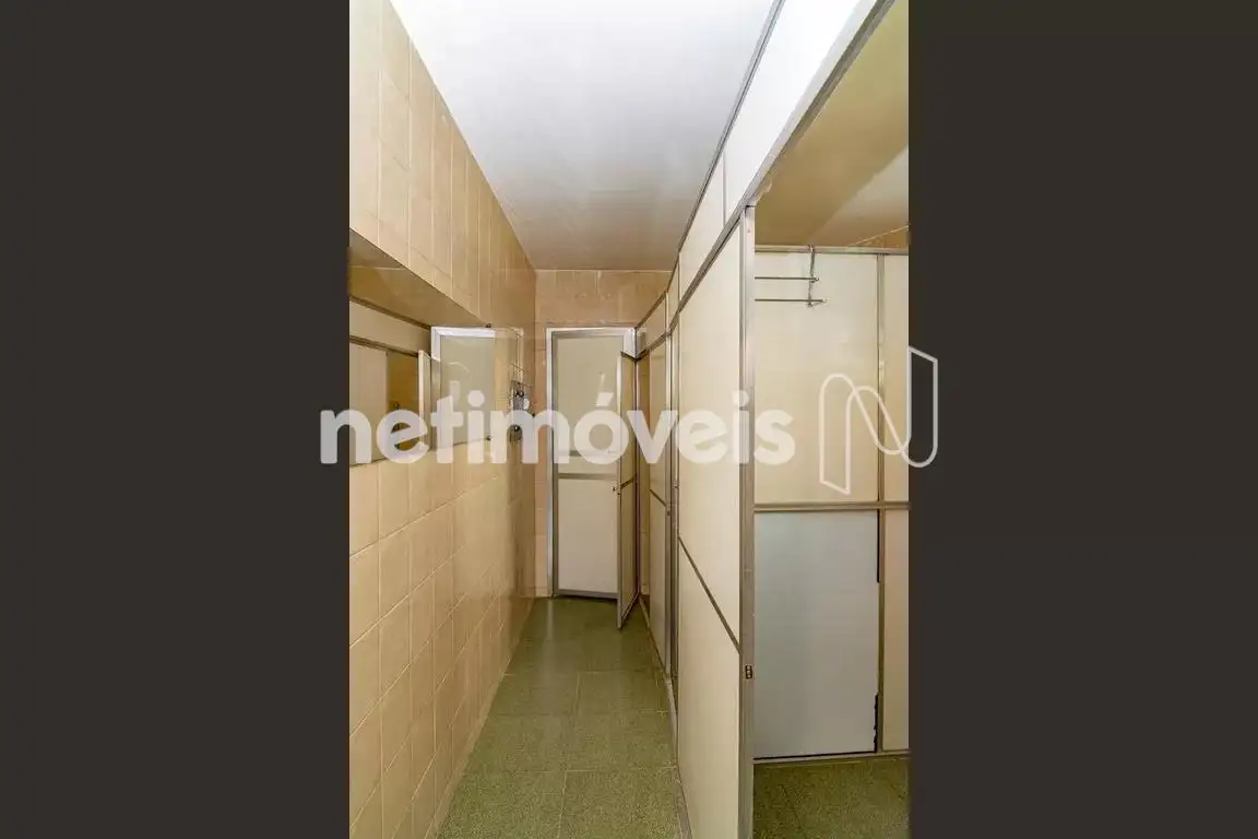 Banheiros, chuveiro e Sauna