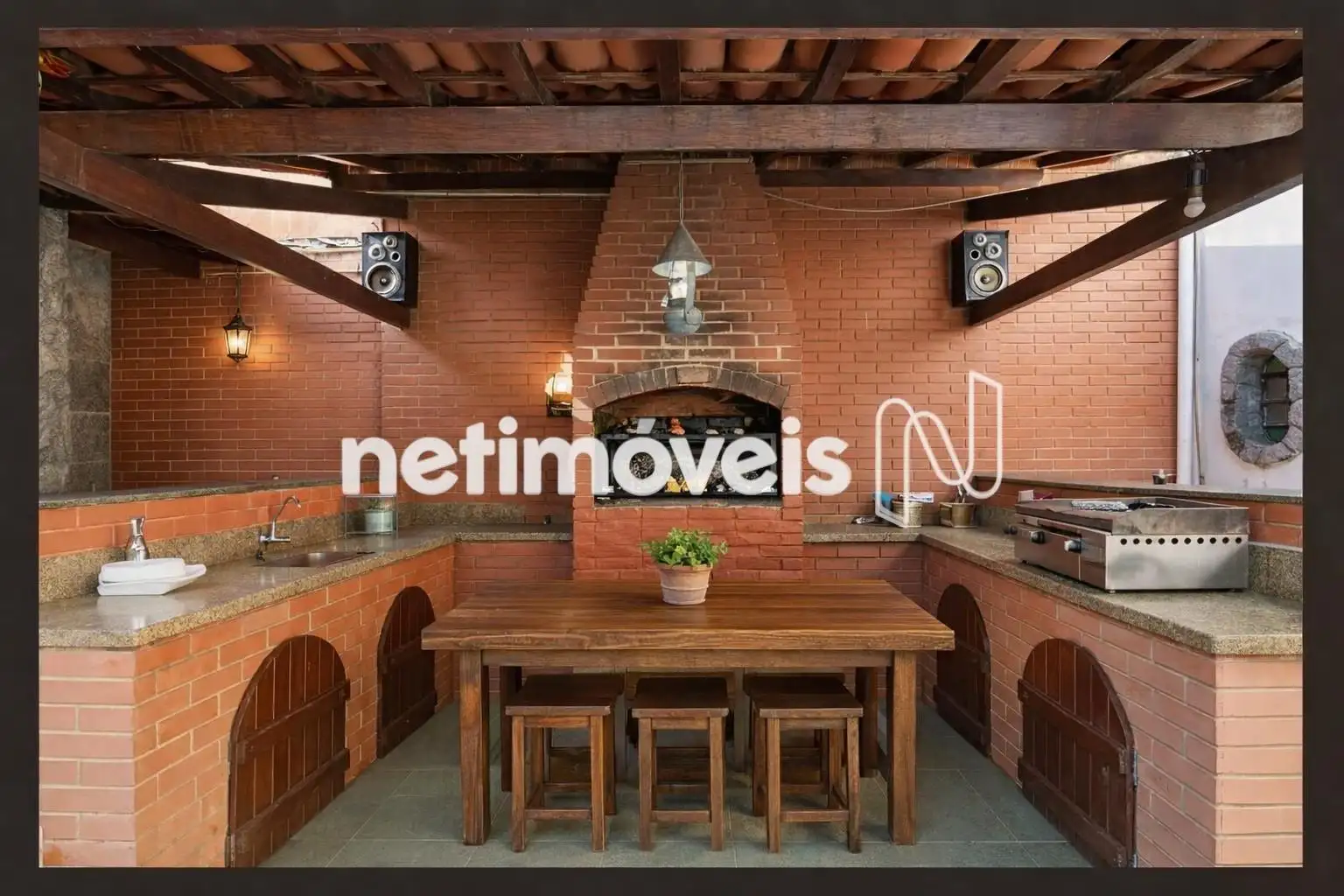 Àrea de churrasqueira