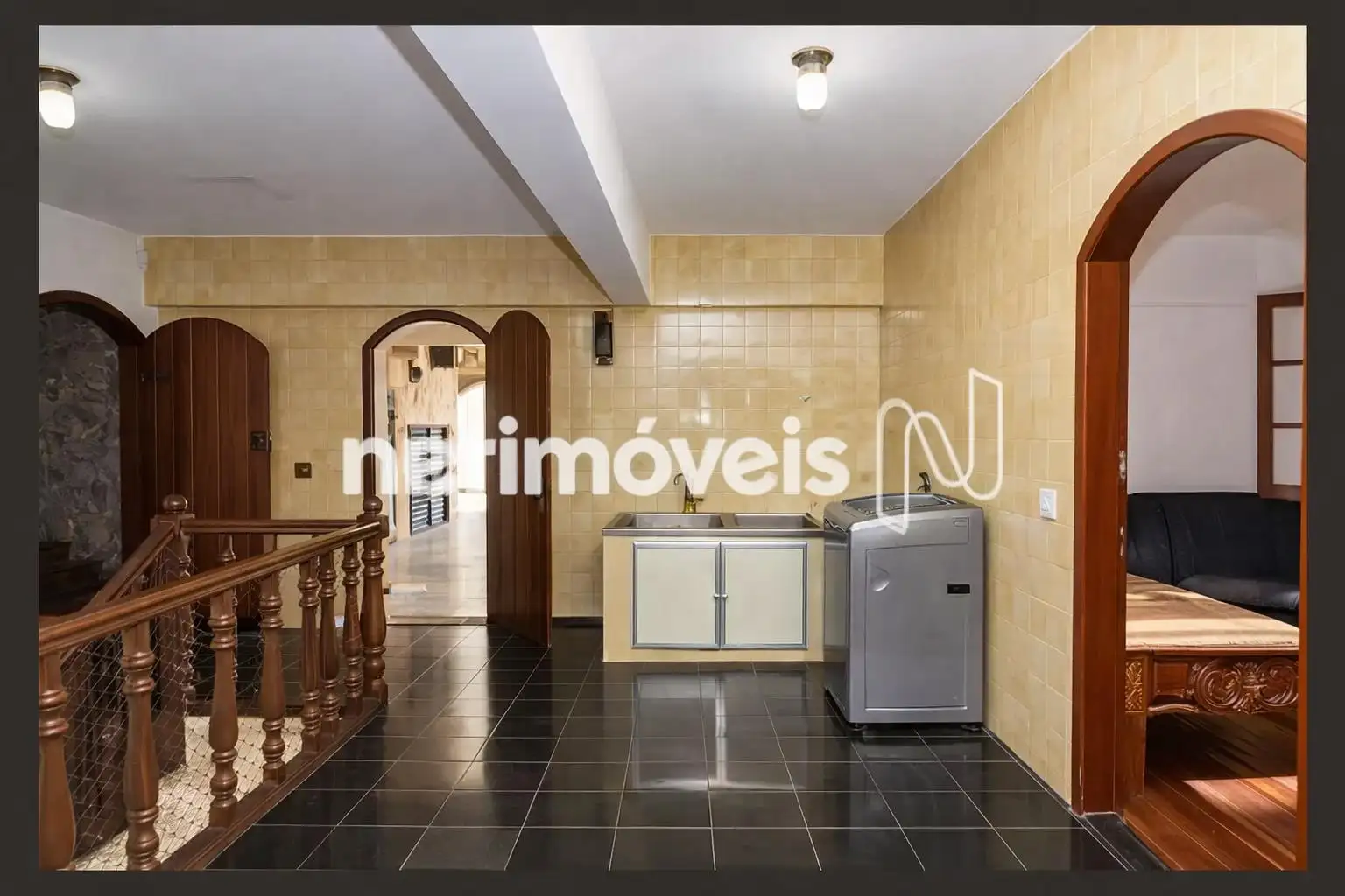 Àrea de Serviço e DCE