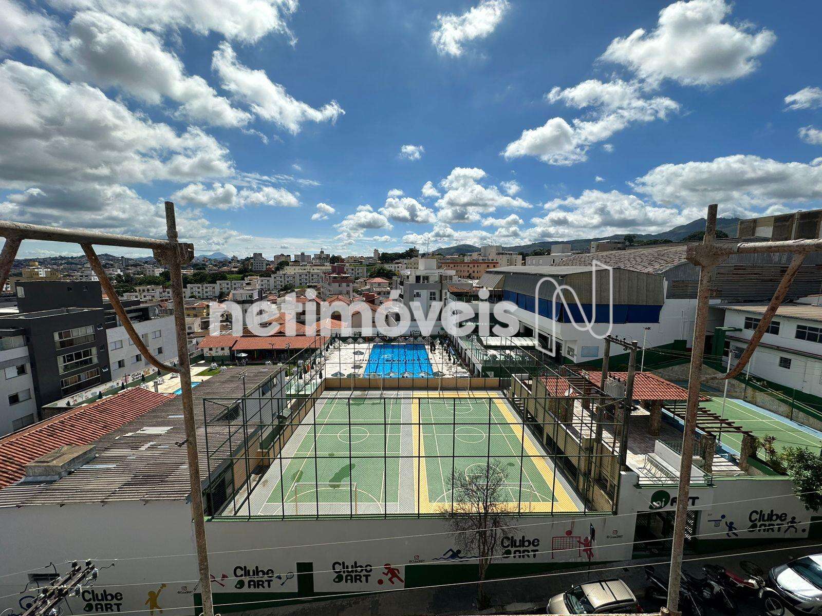 Clube em frente