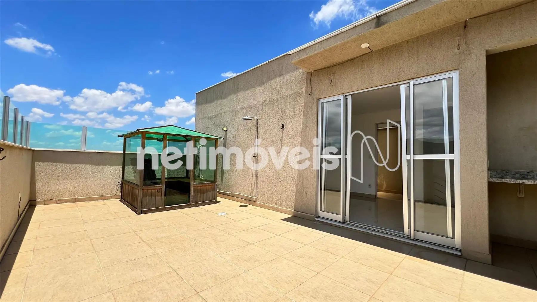 Terraço Descoberto / Sauna