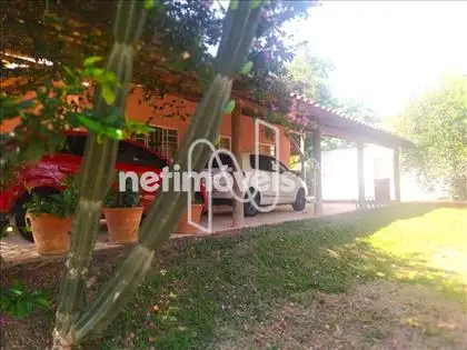 Vagas de garagem cobertas  