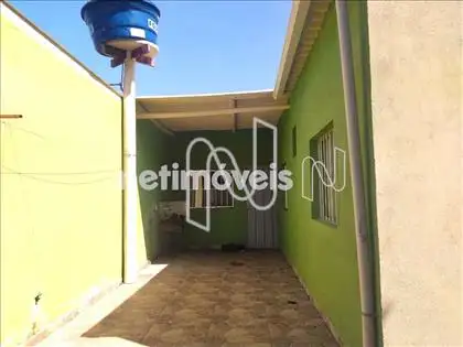 Entrada de uma das casas geminadas alugadas