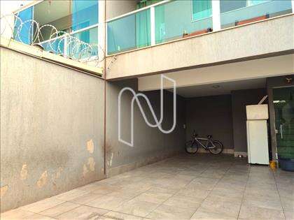  F23 - vagas de garagem