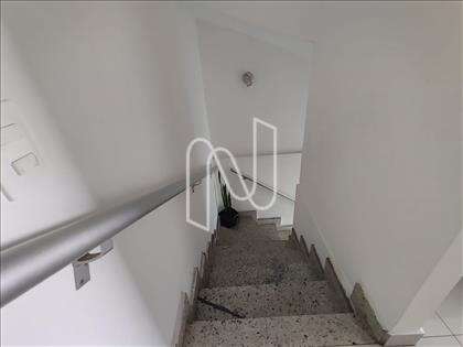  F12- escada para o segundo nível