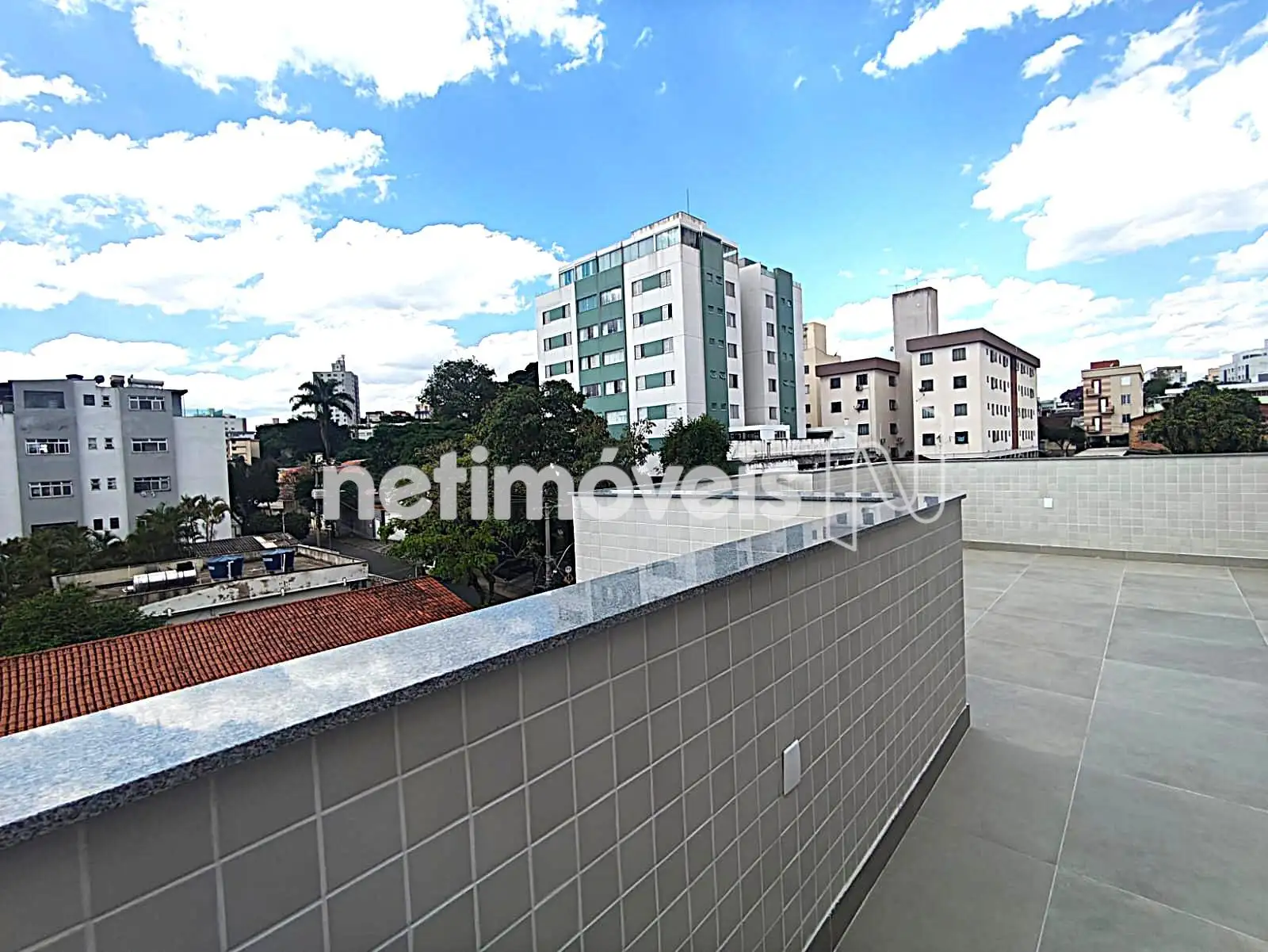 Área externa e vista