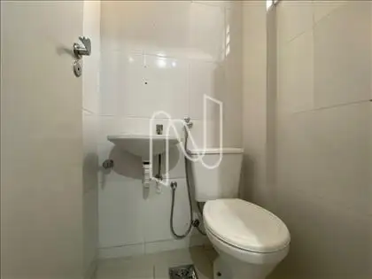 Banheiro outro ângulo 