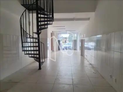  Loja (Meio)